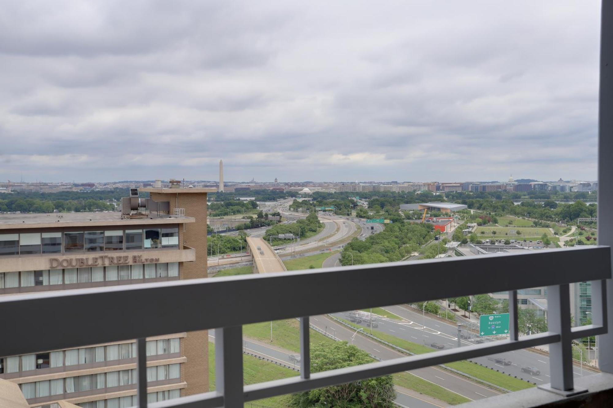 Unique Apartment In A Great Pentagon City Location Арлінгтон Екстер'єр фото